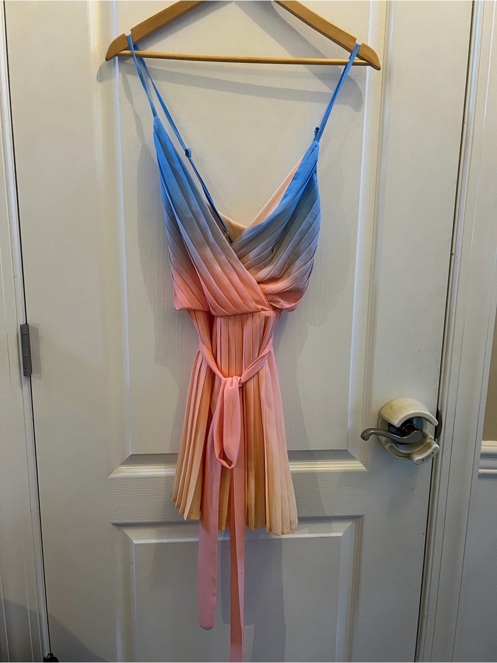 Lulu’s Pleated Gradient Spaghetti Strap Dress in Blue and Pink NWOT